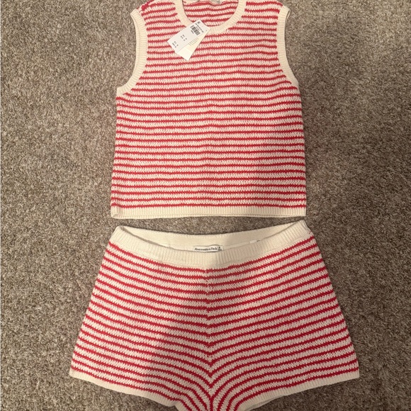 Abercrombie & Fitch Pants - Abercrombie & Fitch Red and Cream Striped Knit Set